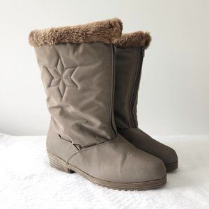 Y2K Laura Tyler Faux‎ Fur Zip Winter Boots Wide Taupe Brown Snowflake Womens 8W